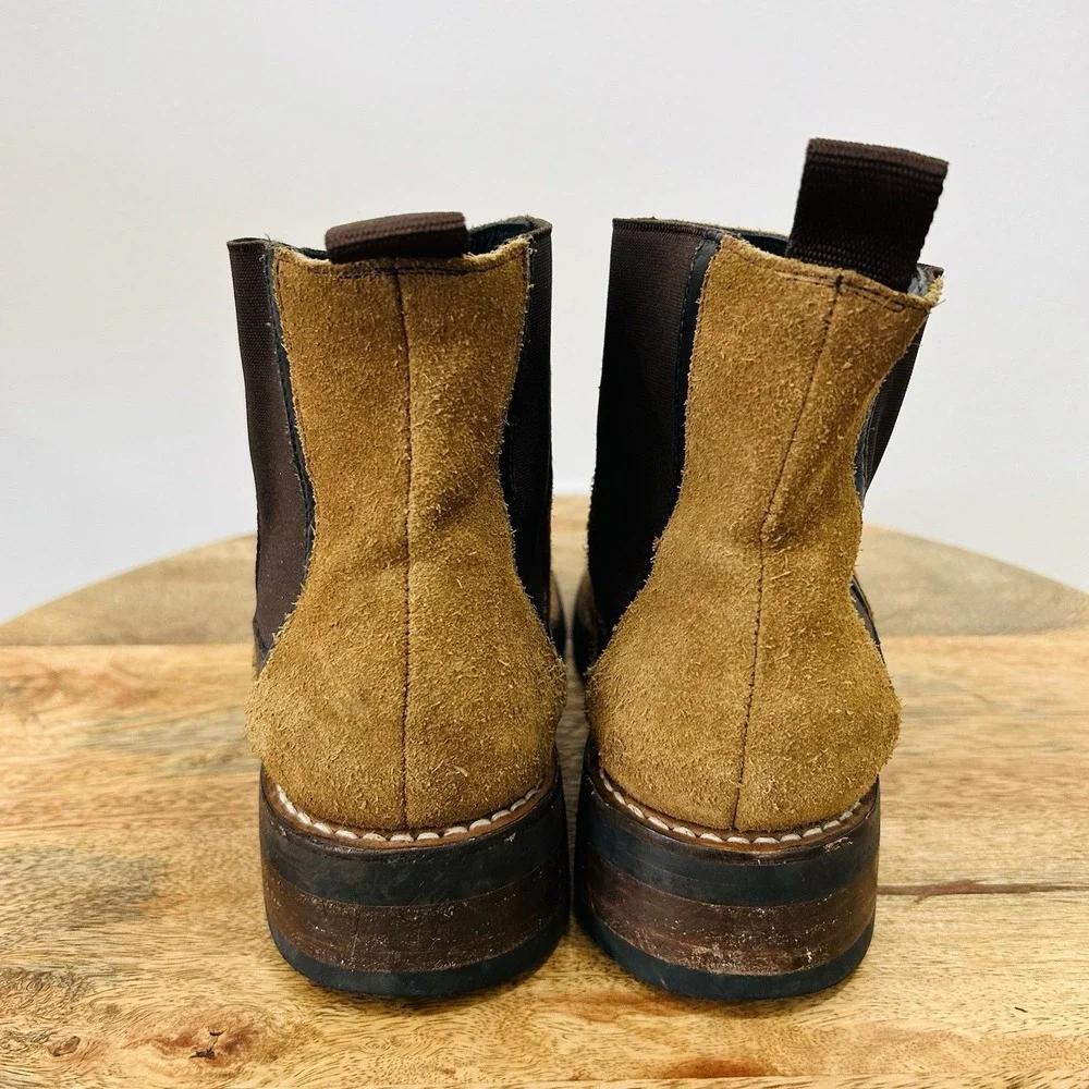 Thursday Boot Co. Men's Duke Chelsea Boot in Honey Suede Size 8.5